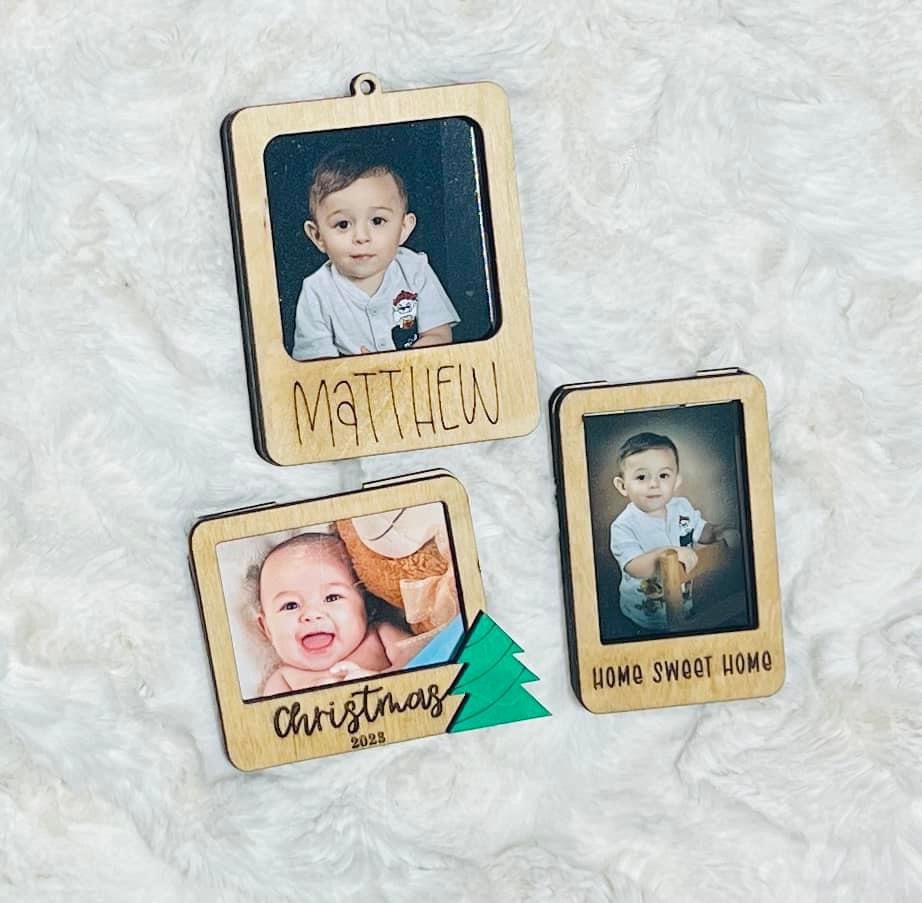 Car clip picture holder